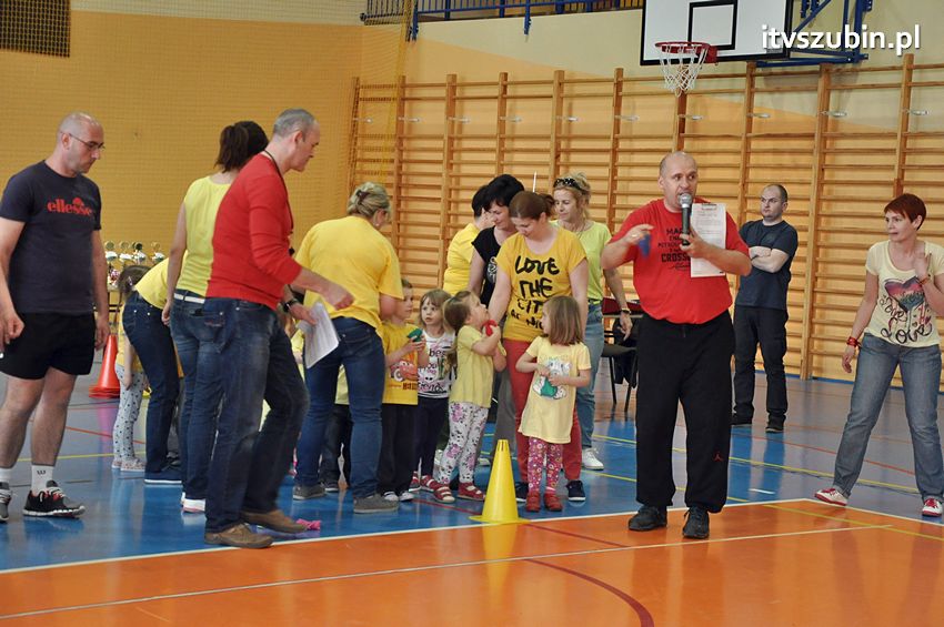 Mamo,Tato baw się z nami