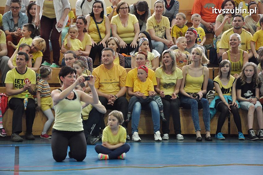 Mamo,Tato baw się z nami