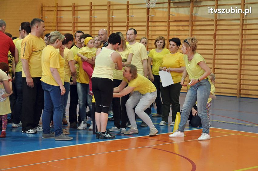 Mamo,Tato baw się z nami