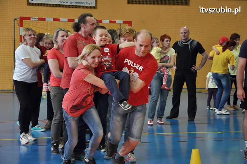 Mamo,Tato baw się z nami