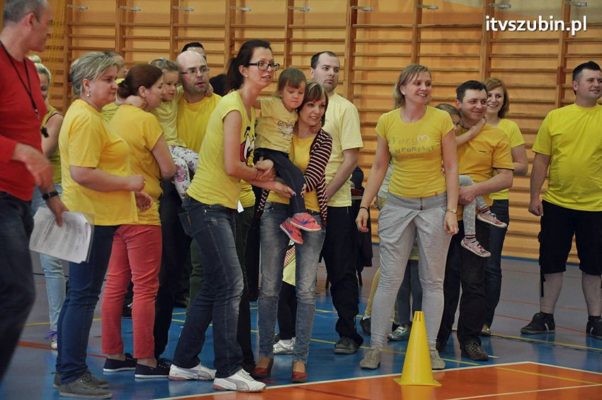 Mamo,Tato baw się z nami