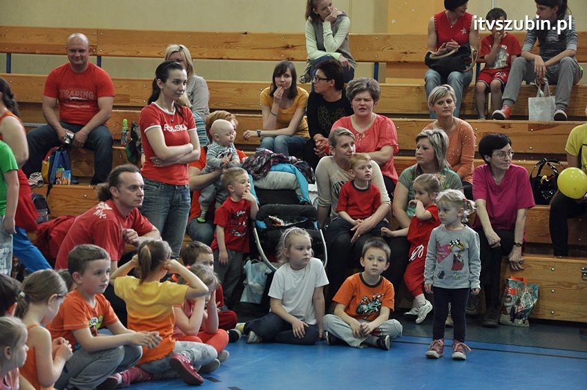 Mamo,Tato baw się z nami