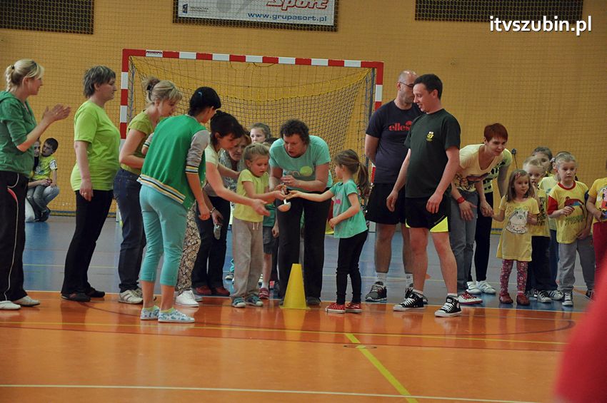 Mamo,Tato baw się z nami