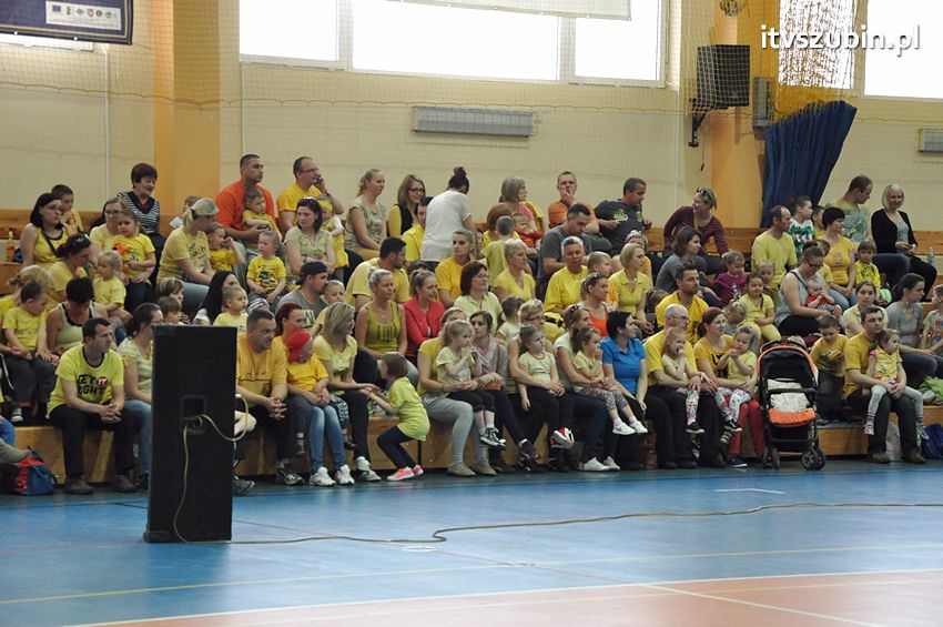 Mamo,Tato baw się z nami