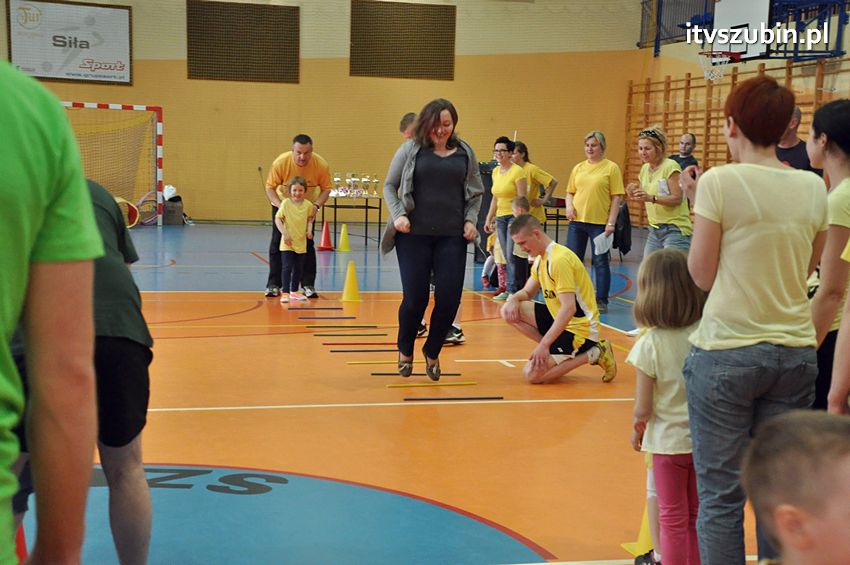 Mamo,Tato baw się z nami