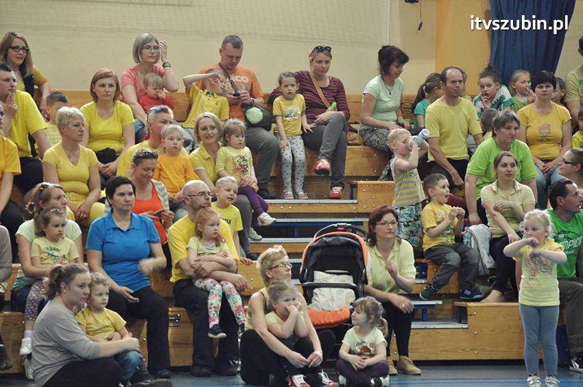 Mamo,Tato baw się z nami