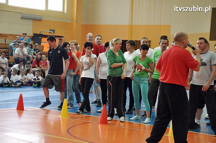 Mamo,Tato baw się z nami