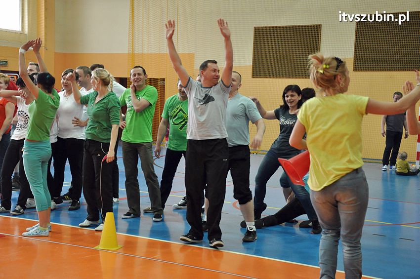 Mamo,Tato baw się z nami