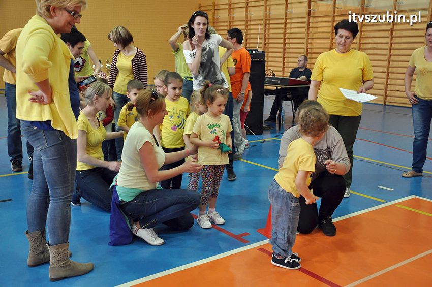 Mamo,Tato baw się z nami