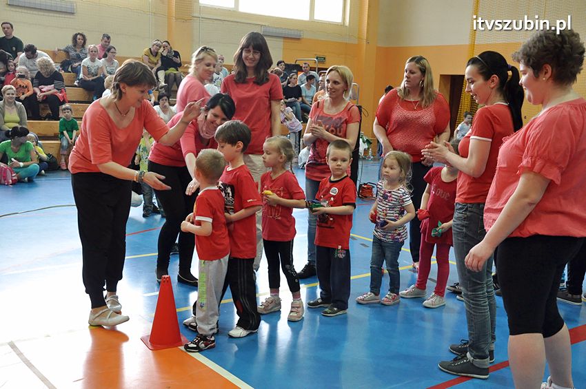 Mamo,Tato baw się z nami