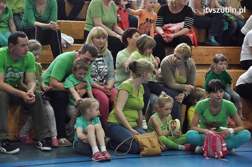 Mamo,Tato baw się z nami