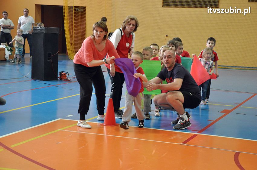 Mamo,Tato baw się z nami