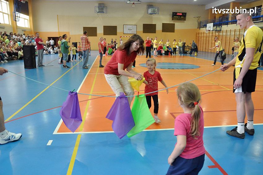 Mamo,Tato baw się z nami