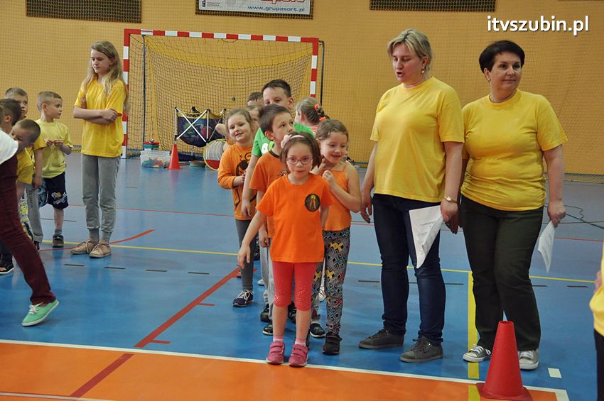 Mamo,Tato baw się z nami