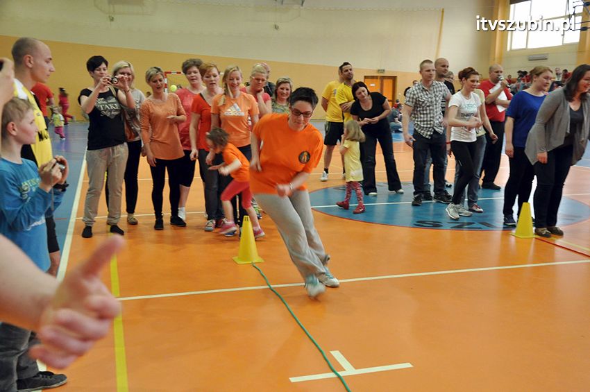 Mamo,Tato baw się z nami