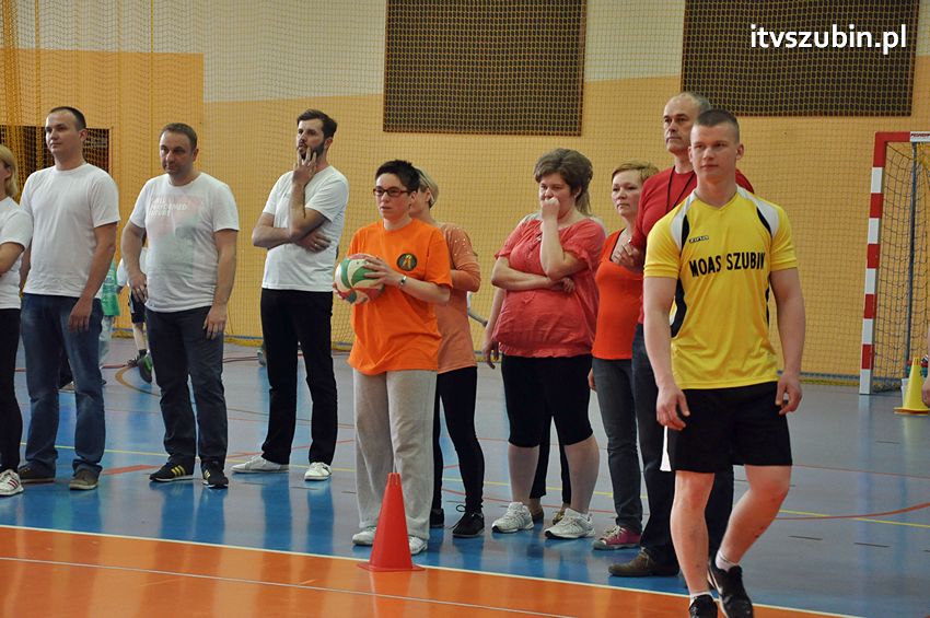 Mamo,Tato baw się z nami