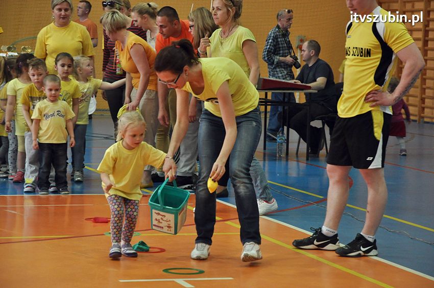 Mamo,Tato baw się z nami