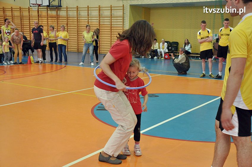 Mamo,Tato baw się z nami
