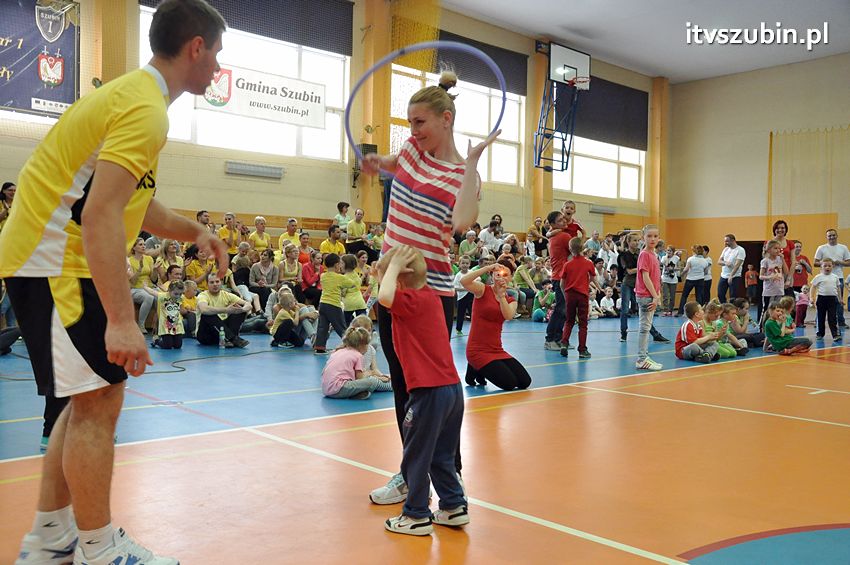 Mamo,Tato baw się z nami