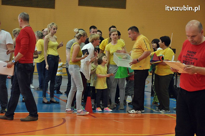 Mamo,Tato baw się z nami