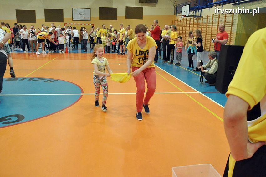 Mamo,Tato baw się z nami