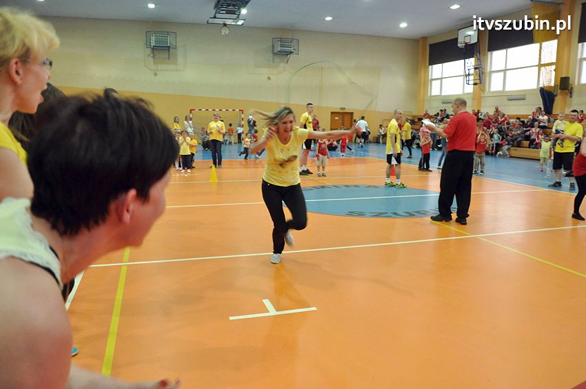 Mamo,Tato baw się z nami