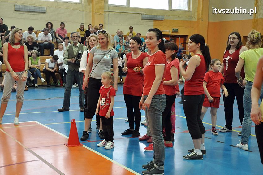 Mamo,Tato baw się z nami