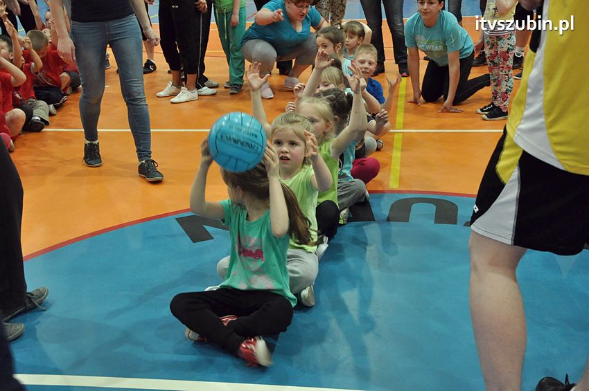 Mamo,Tato baw się z nami