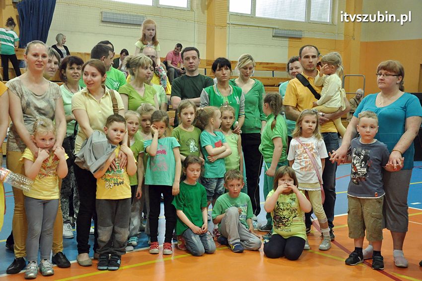 Mamo,Tato baw się z nami