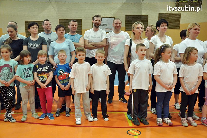 Mamo,Tato baw się z nami