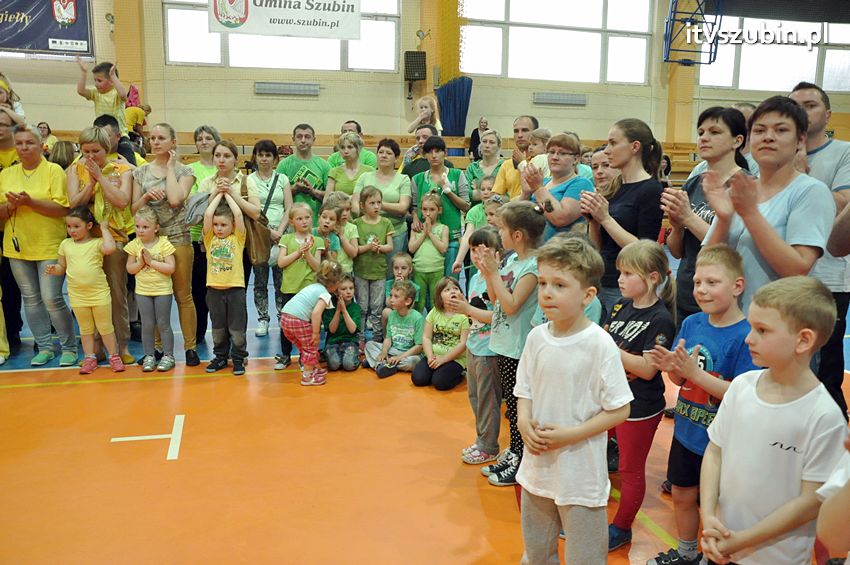 Mamo,Tato baw się z nami