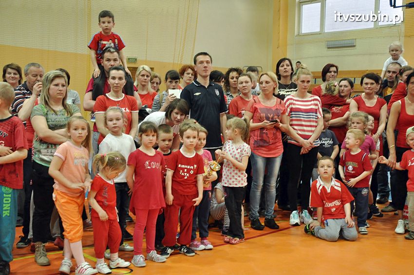 Mamo,Tato baw się z nami