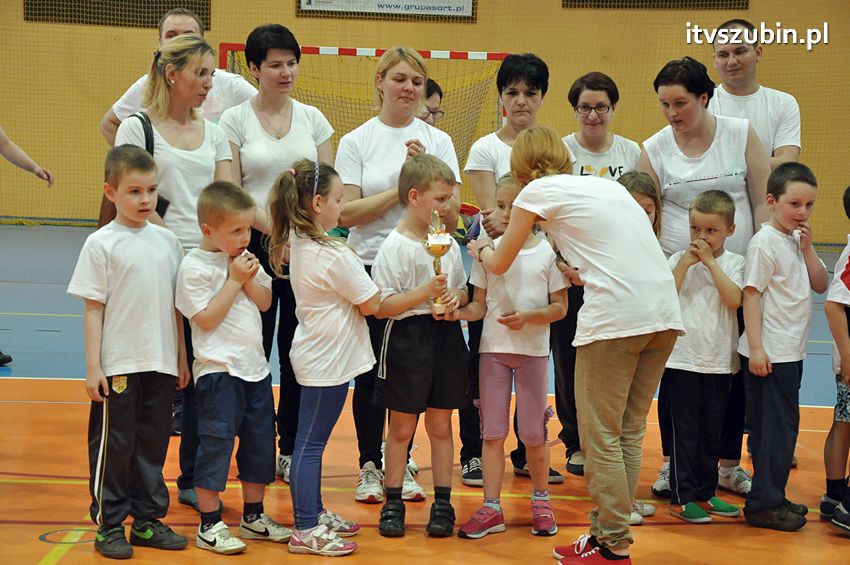 Mamo,Tato baw się z nami