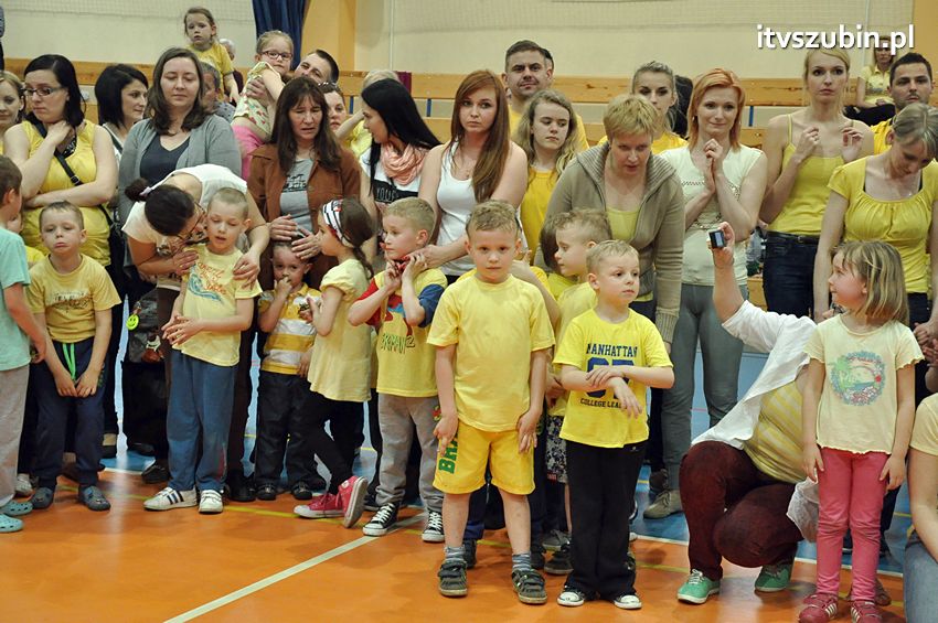 Mamo,Tato baw się z nami