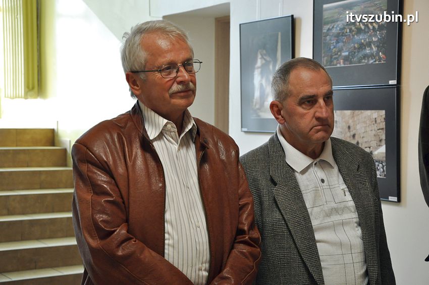 Oblicza wiary - wystawa szubińskich fleszowców