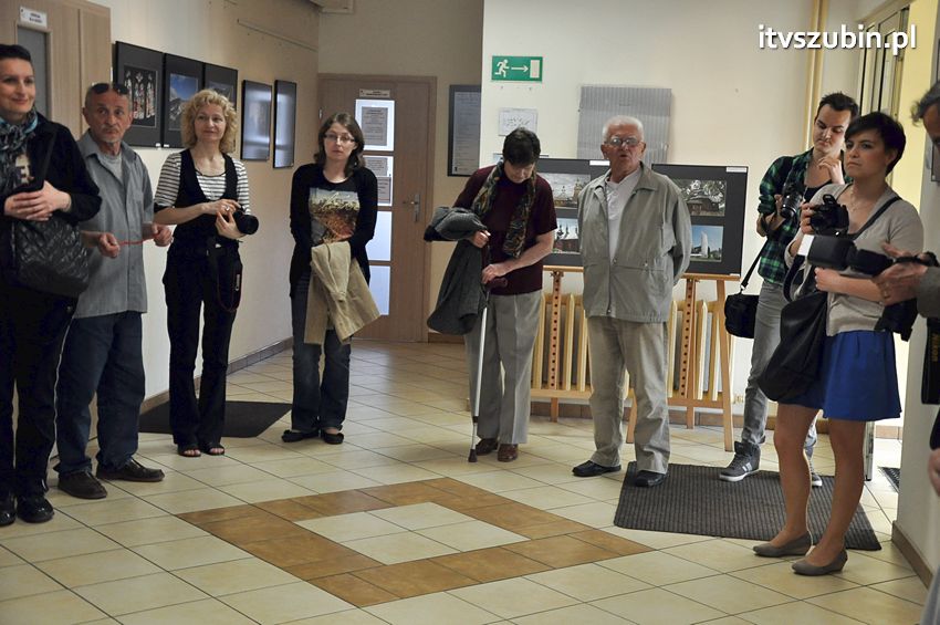 Oblicza wiary - wystawa szubińskich fleszowców