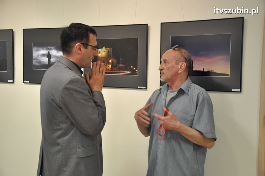 Oblicza wiary - wystawa szubińskich fleszowców