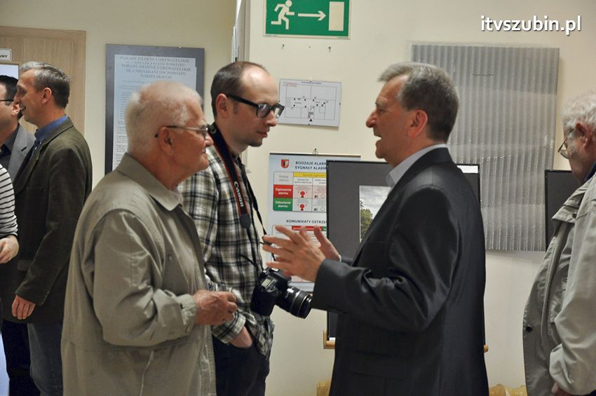 Oblicza wiary - wystawa szubińskich fleszowców