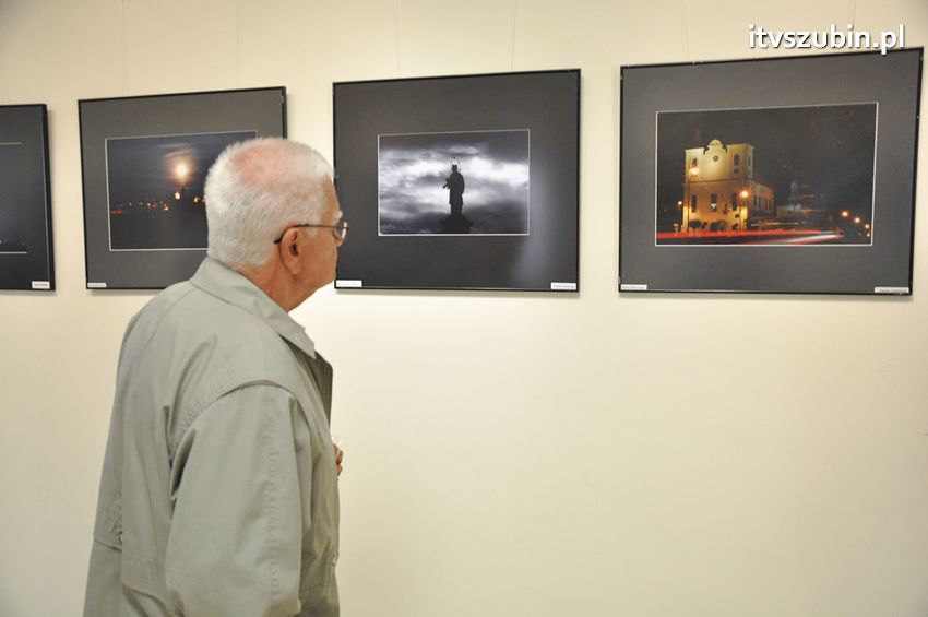 Oblicza wiary - wystawa szubińskich fleszowców