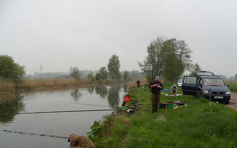 Zawody koła PZW 128 Szubin w Antoniewie