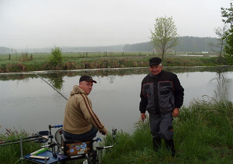 Zawody koła PZW 128 Szubin w Antoniewie