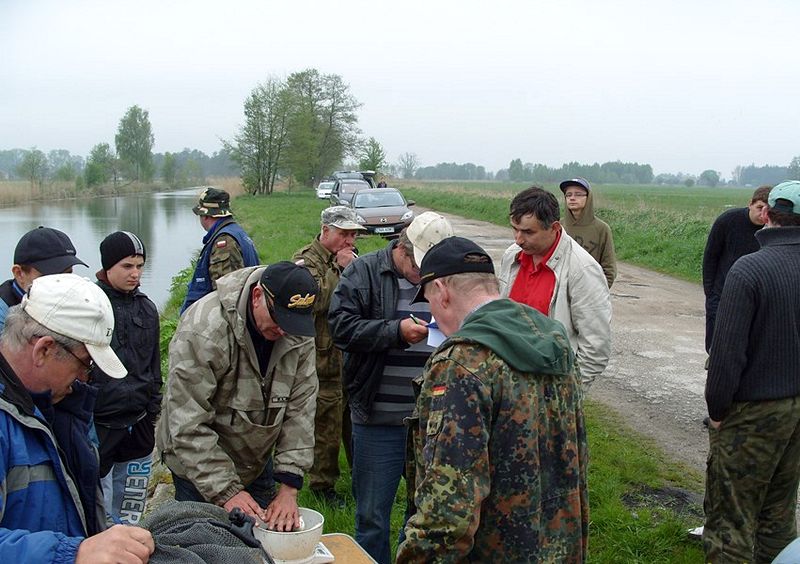 Zawody koła PZW 128 Szubin w Antoniewie