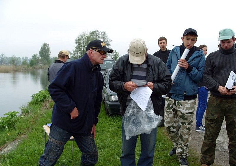Zawody koła PZW 128 Szubin w Antoniewie