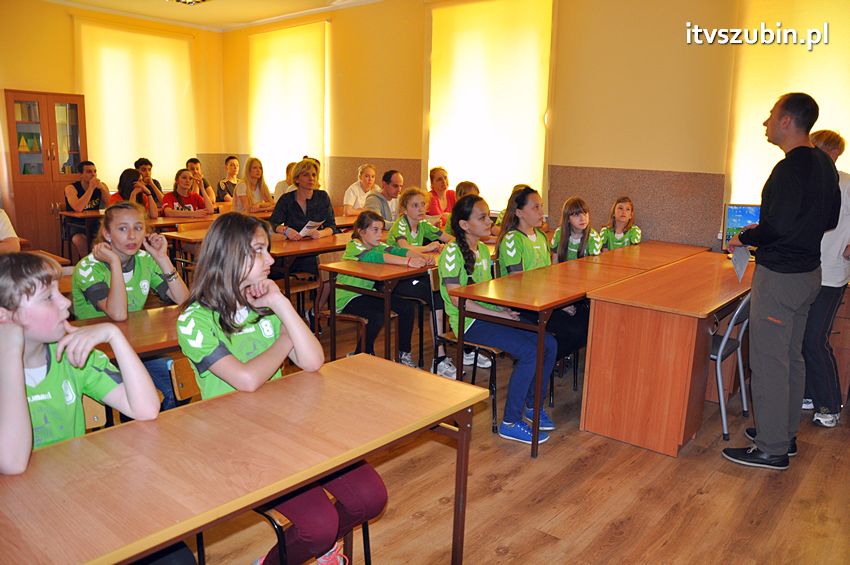 Warsztaty tchoukballa w I LO w Szubinie