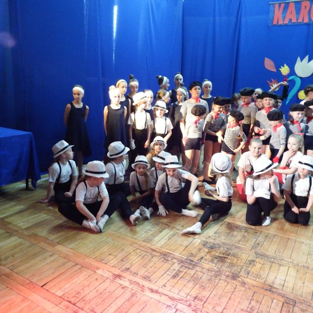 Formacja MINI SLOW  wystąpiła w konkursie tanecznym Karolinka 2014