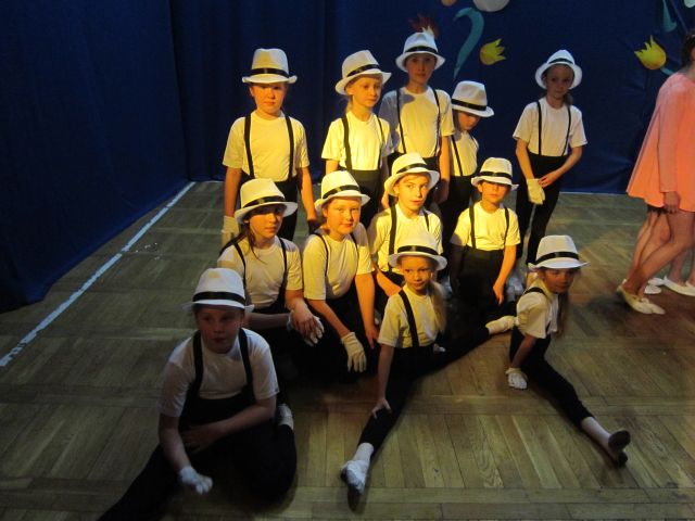 Formacja MINI SLOW  wystąpiła w konkursie tanecznym Karolinka 2014