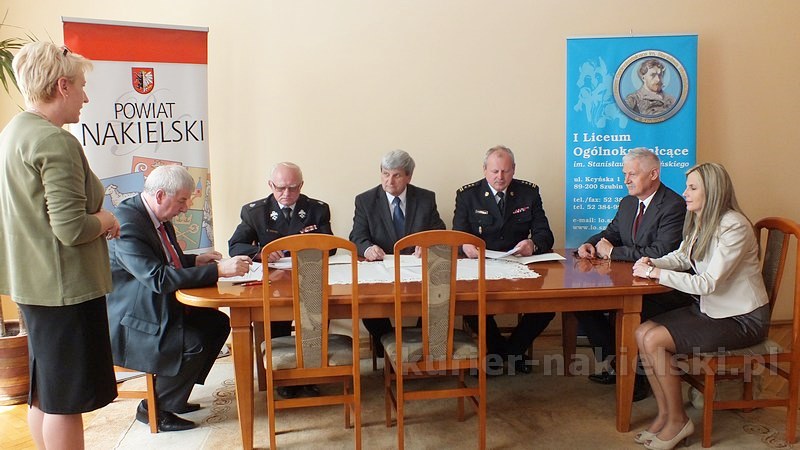 Podpisano porozumienie ws. utworzenia klasy mundurowej w LO Szubin