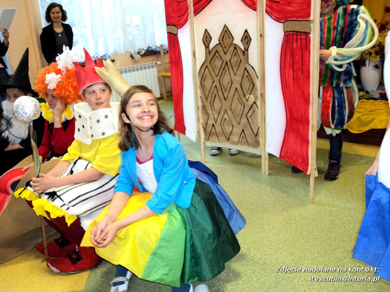 Przedstawienie w wykonaniu uczniów ze Szkoły Podstawowej nr 2