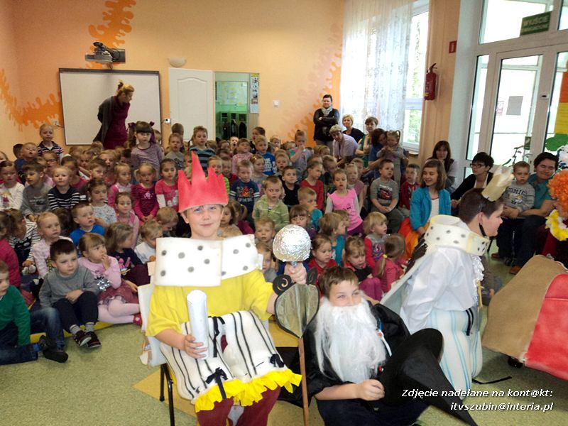 Przedstawienie w wykonaniu uczniów ze Szkoły Podstawowej nr 2
