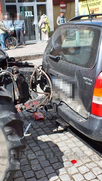 Kolizja na ul. Bydgoskiej w Nakle nad Notecią